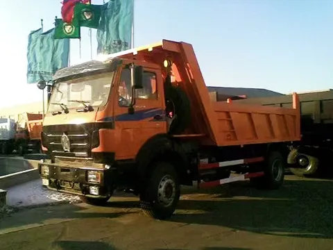 4×2 Dump Truck